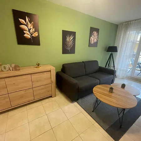 Royal Plazza, Beau T2 Centre Ville, Parking * מנטון