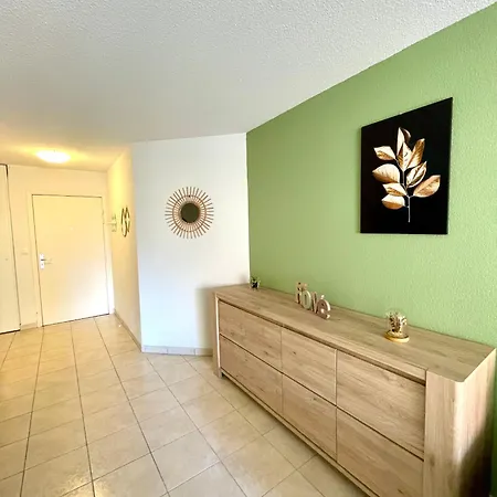 Royal Plazza, Beau T2 Centre Ville, Parking * מנטון