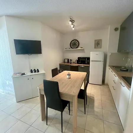 Royal Plazza, Beau T2 Centre Ville, Parking * Menton