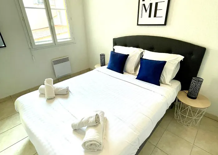 Apartmán Royal Plazza, Beau T2 Centre Ville, Parking *