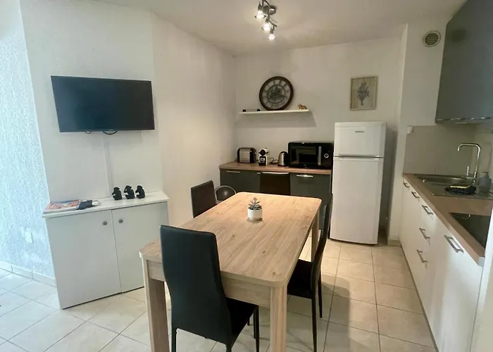 Royal Plazza, Beau T2 Centre Ville, Parking * Menton