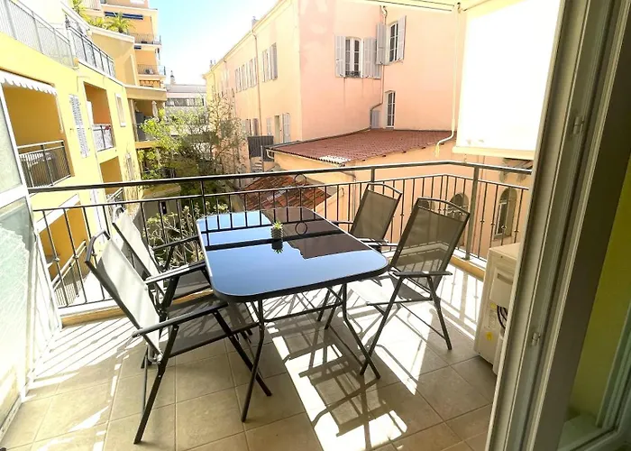 Royal Plazza, Beau T2 Centre Ville, Parking Menton